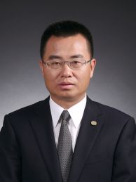 童来明